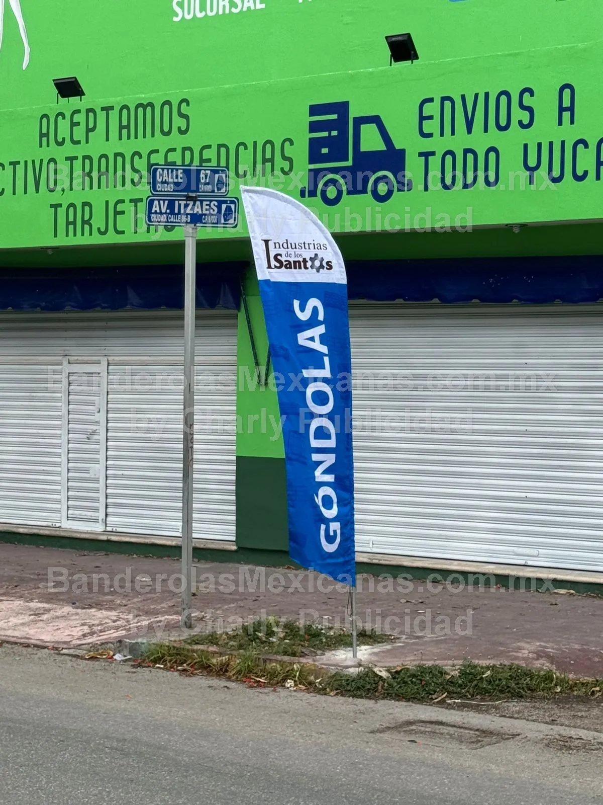 bandera publicitarria personalizada negocio muebleria